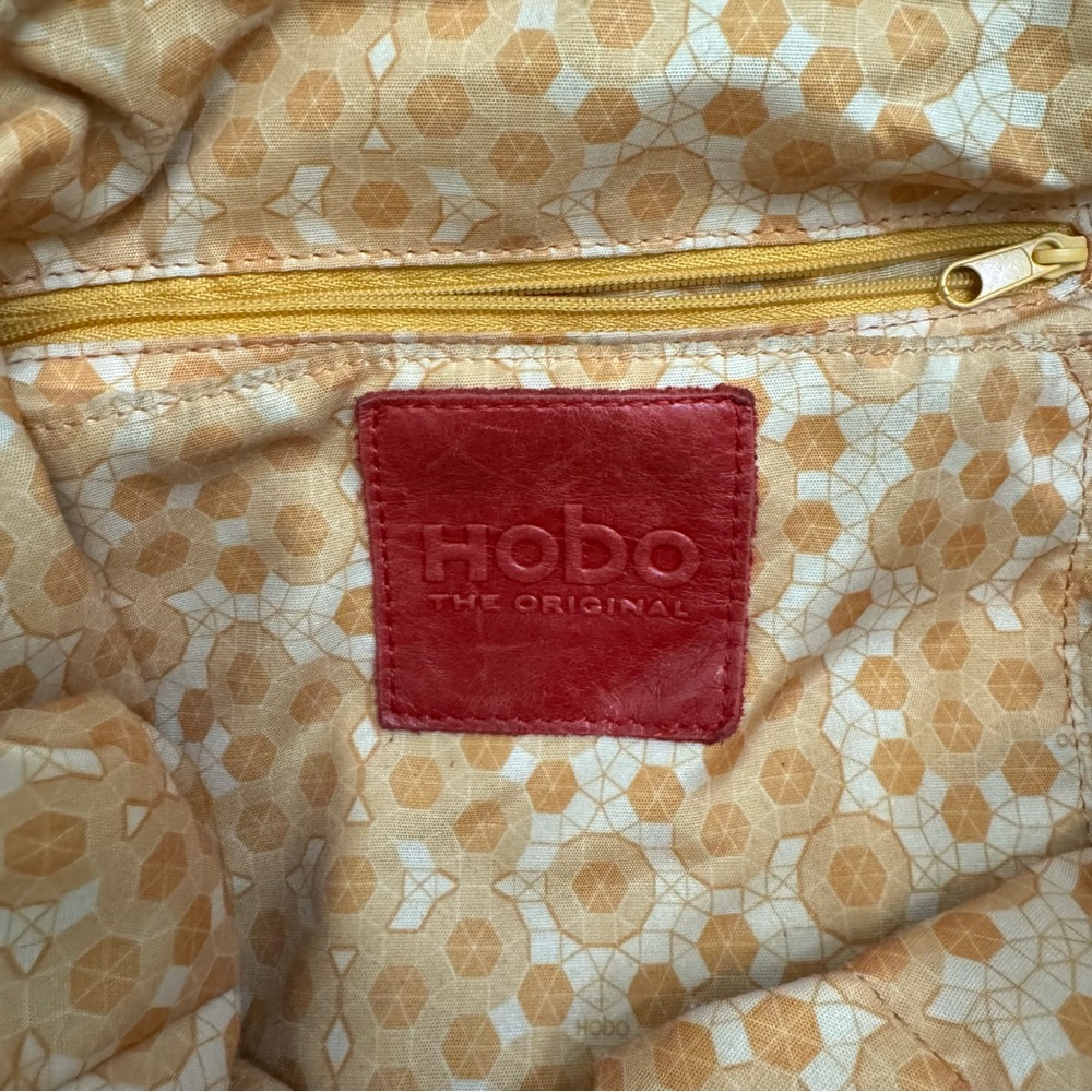 HOBO Sheila Large Satchel - Picture 6 of 10